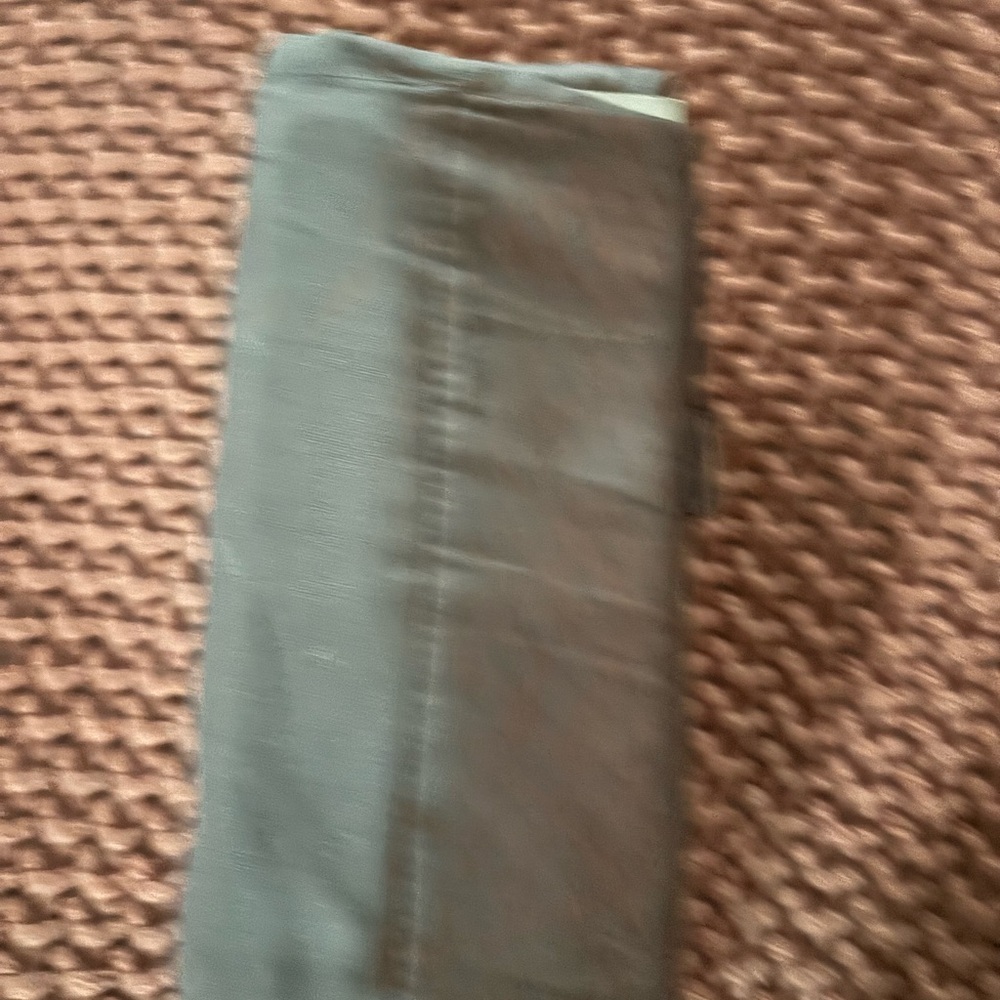 New Queen Threshold Performance Flat Sheet in Silver Gray - Picture 3 of 3